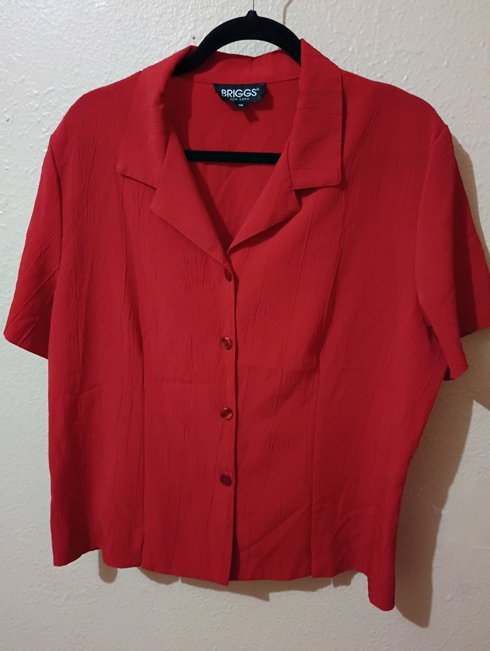 Briggs New York Size 16 U.S. Made Red Short-Sleeve Button-Front Top